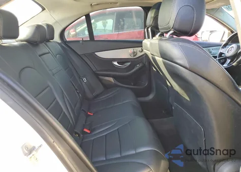 2015 Mercedes-Benz C 300 4Matic from USA, damaged, VIN 55SWF4KB8FU022996